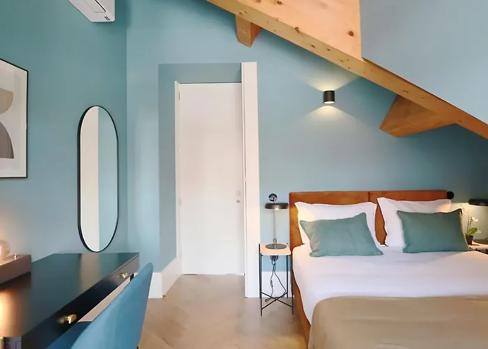 Hm - Infante Riverside R * Порту