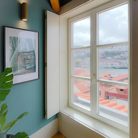 Hm - Infante Riverside R *