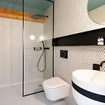 Hm - Infante Riverside R شقة *